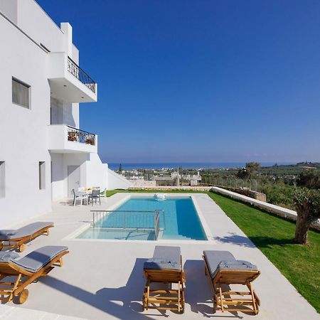 Apartment Tilio - New Apartment With Private Pool 1400M From The Beach 罗希姆诺 外观 照片