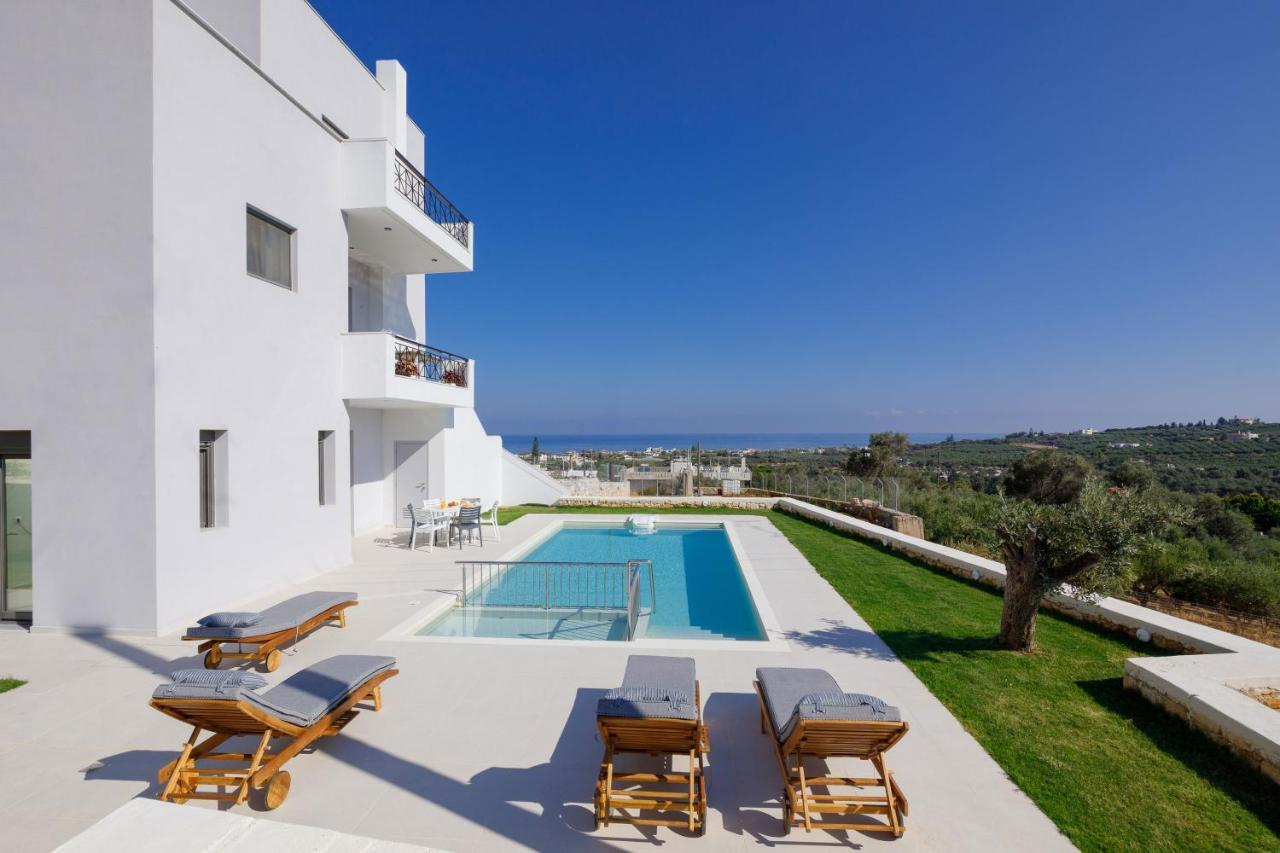 Apartment Tilio - New Apartment With Private Pool 1400M From The Beach 罗希姆诺 外观 照片